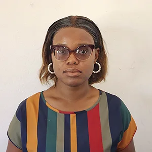 Dra. Vânia Domingos